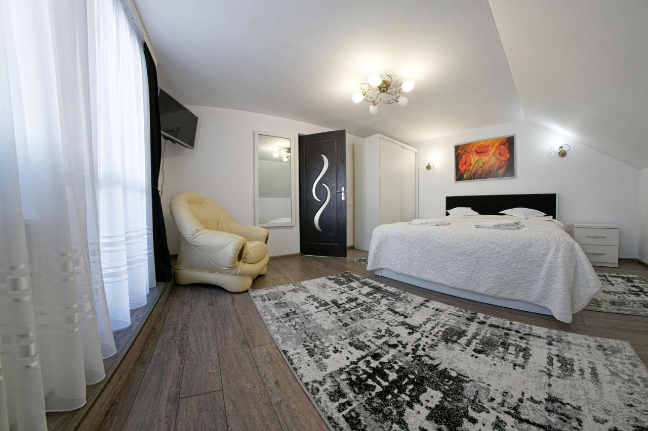 Casa De Pe Deal ซาโดวา ภายนอก รูปภาพ